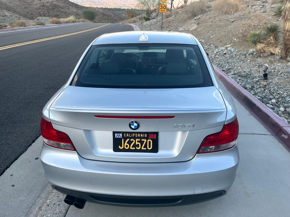 2009 BMW E82 135i & 135is - Image 19 of 31