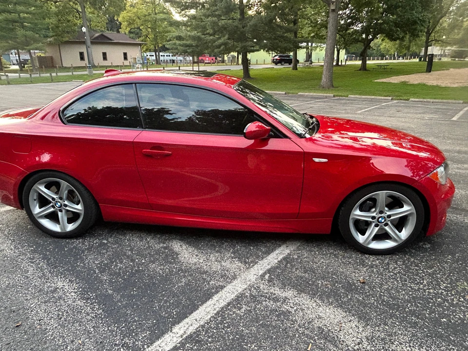 2009 BMW E82 135i & 135is - Image 8 of 31
