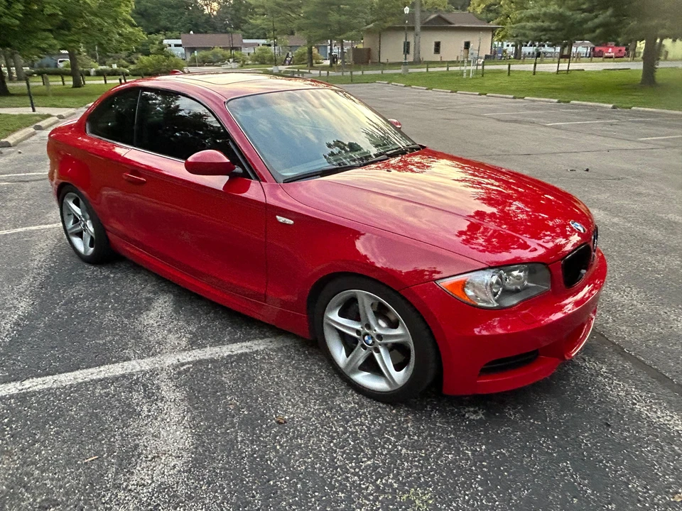 2009 BMW E82 135i & 135is - Image 9 of 31