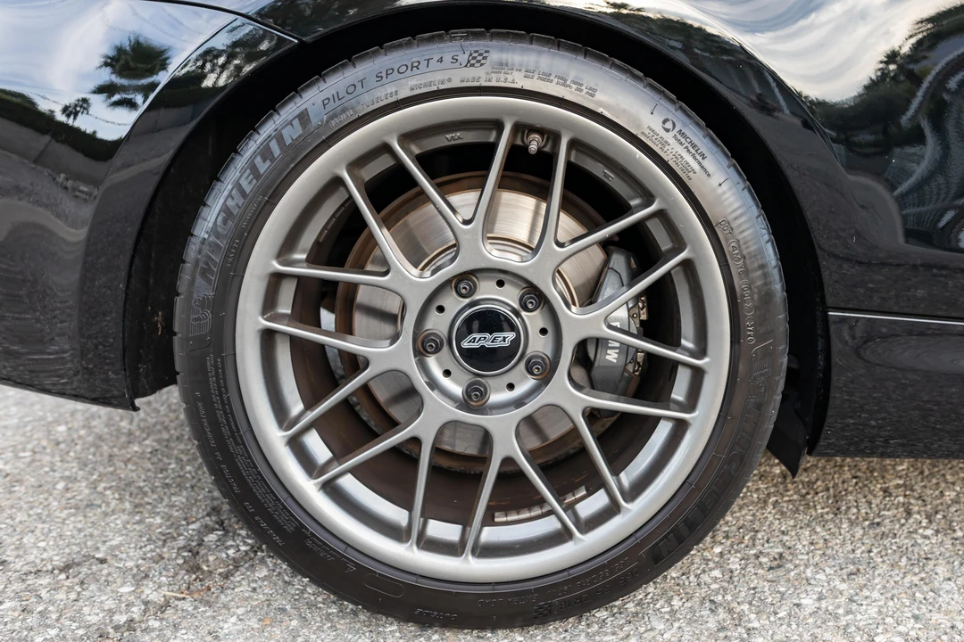 2009 BMW E82 135i & 135is - Image 30 of 31