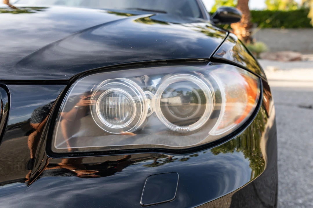 2009 BMW E82 135i & 135is - Image 14 of 31