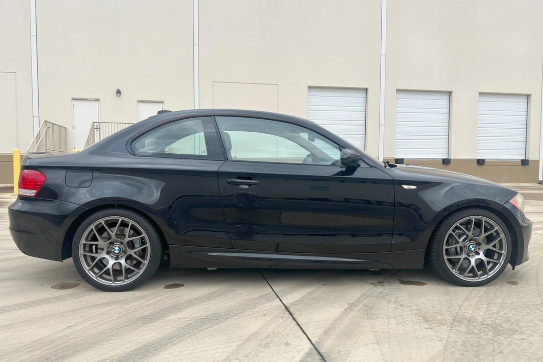 2009 BMW E82 135i & 135is - Image 3 of 31