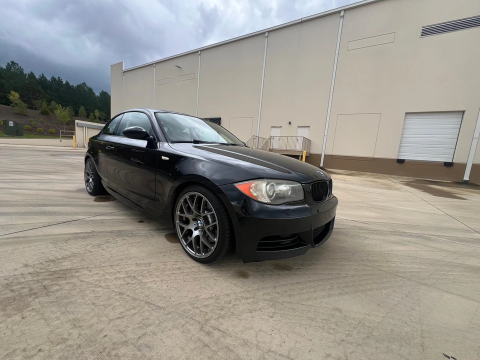 2009 BMW E82 135i & 135is - Image 17 of 31