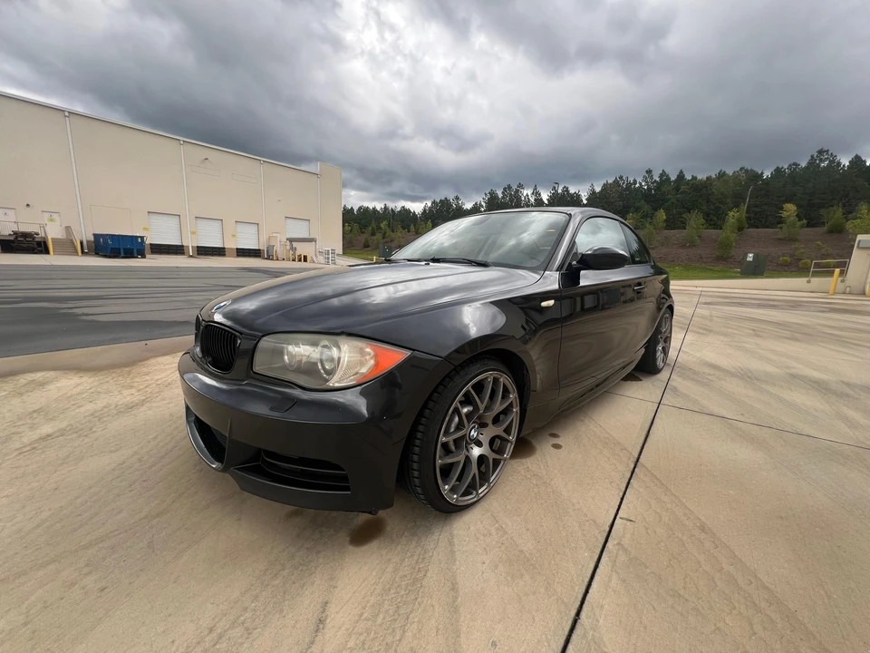 2009 BMW E82 135i & 135is - Image 7 of 31