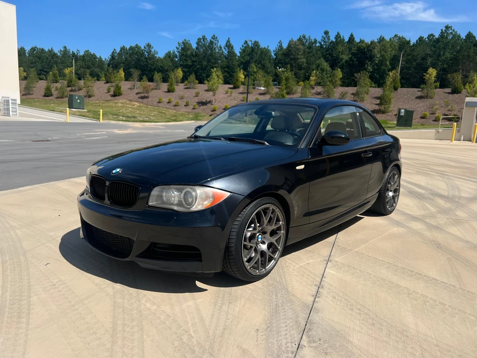 2009 BMW E82 135i & 135is - Image 8 of 31