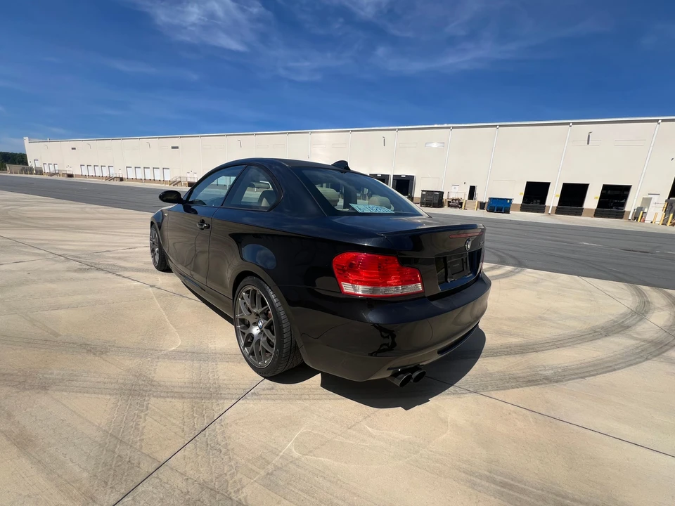 2009 BMW E82 135i & 135is - Image 11 of 31