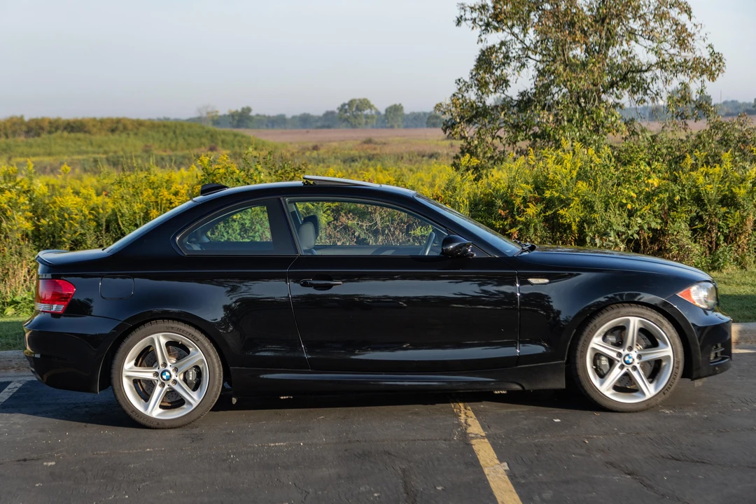 2009 BMW E82 135i & 135is - Image 8 of 31