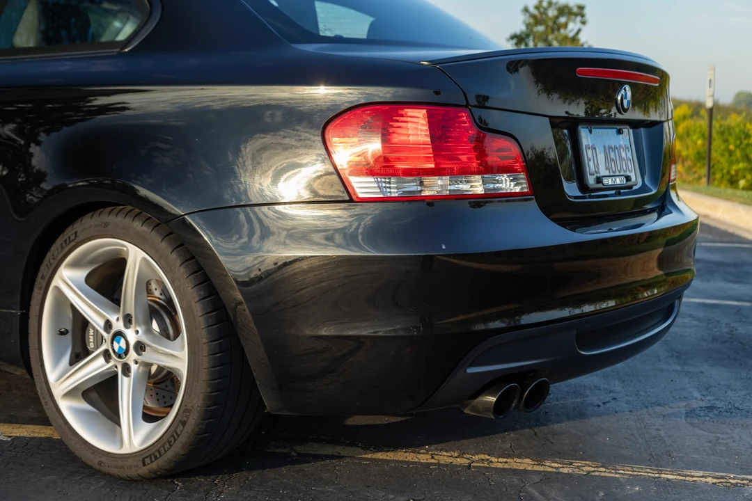 2009 BMW E82 135i & 135is - Image 26 of 31
