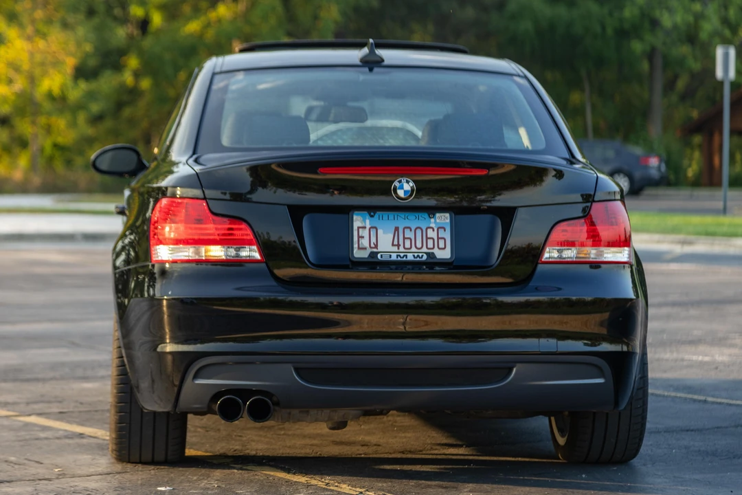 2009 BMW E82 135i & 135is - Image 5 of 31