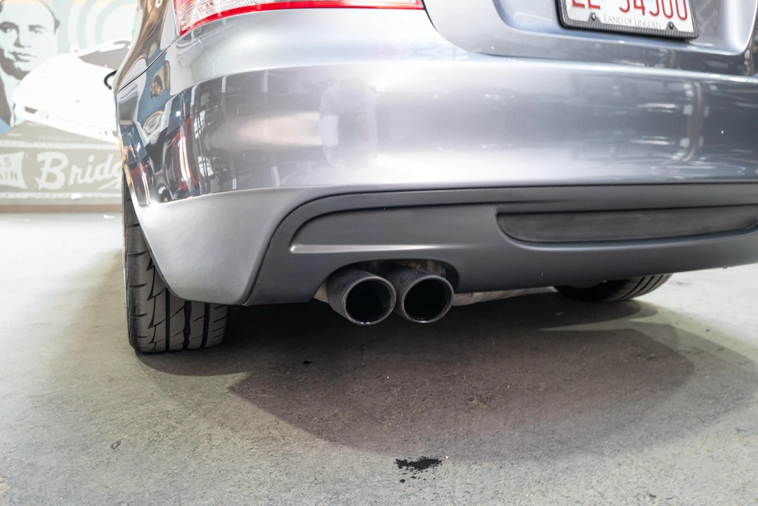 2009 BMW E82 135i & 135is - Image 25 of 31