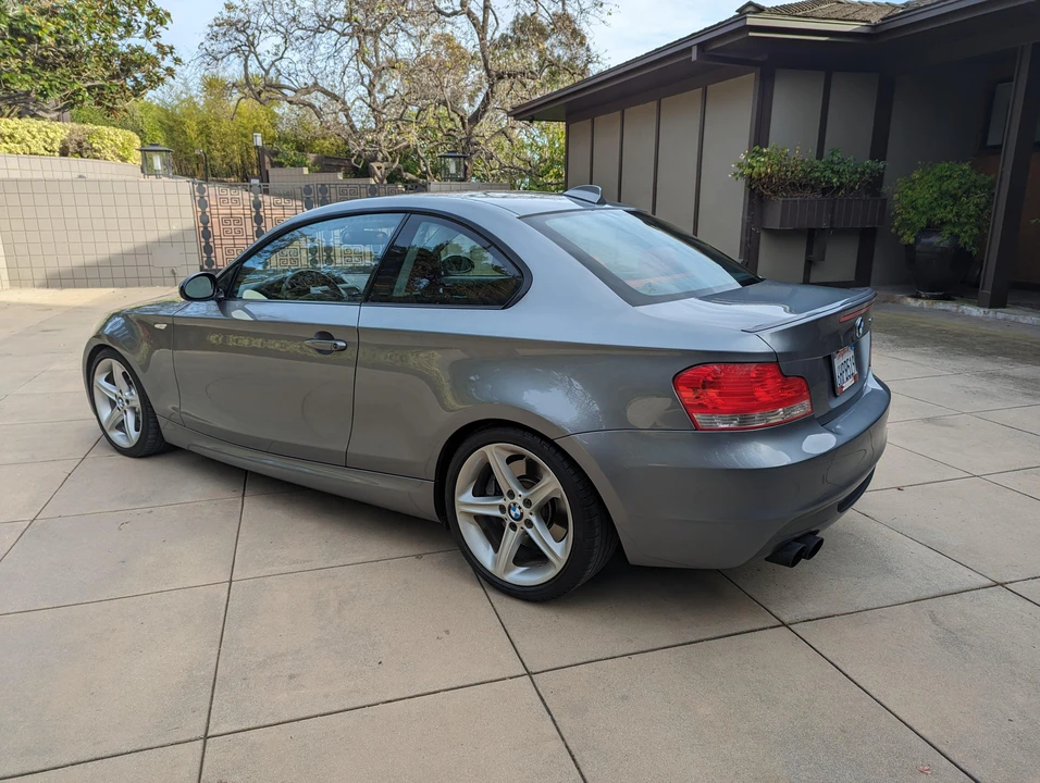 2009 BMW E82 135i & 135is - Image 10 of 31