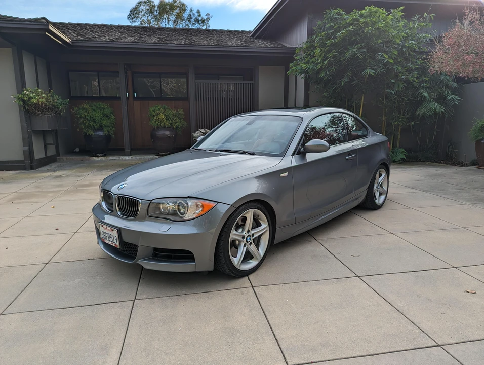 2009 BMW E82 135i & 135is - Image 8 of 31