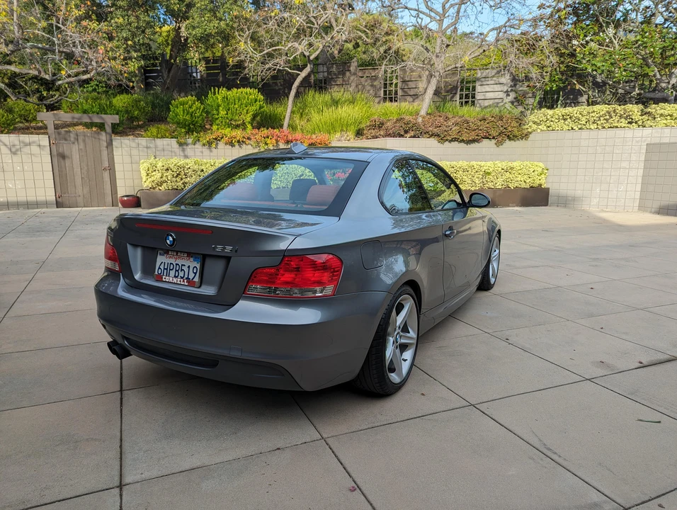 2009 BMW E82 135i & 135is - Image 15 of 31