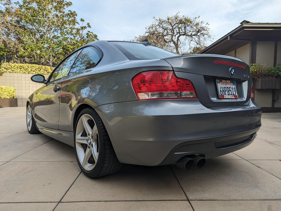 2009 BMW E82 135i & 135is - Image 11 of 31
