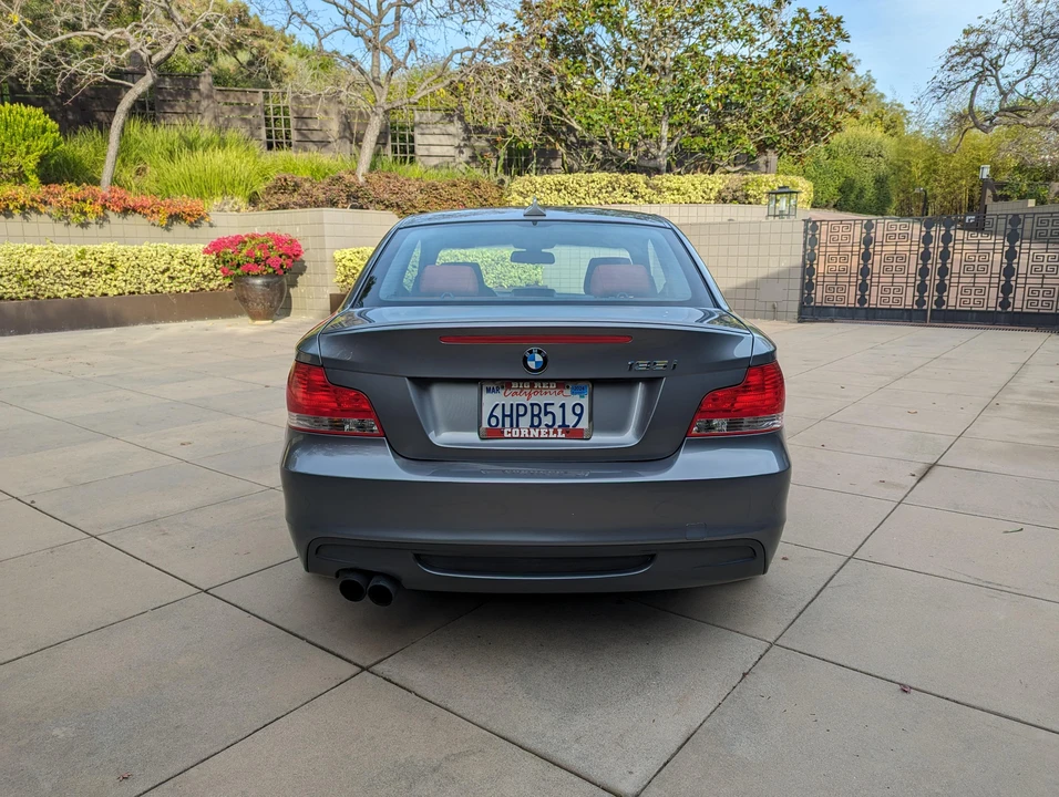 2009 BMW E82 135i & 135is - Image 13 of 31