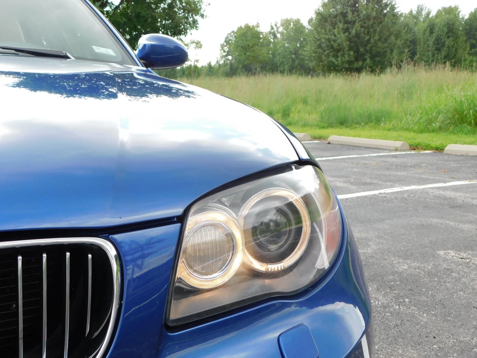 2009 BMW E82 135i & 135is - Image 8 of 24