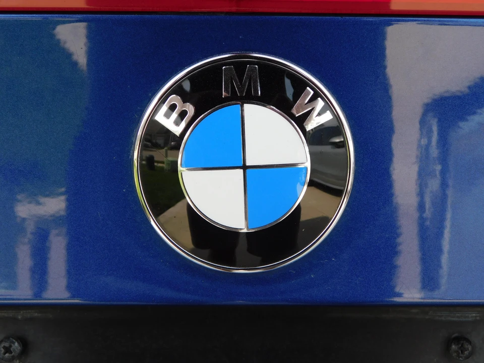 2009 BMW E82 135i & 135is - Image 19 of 24