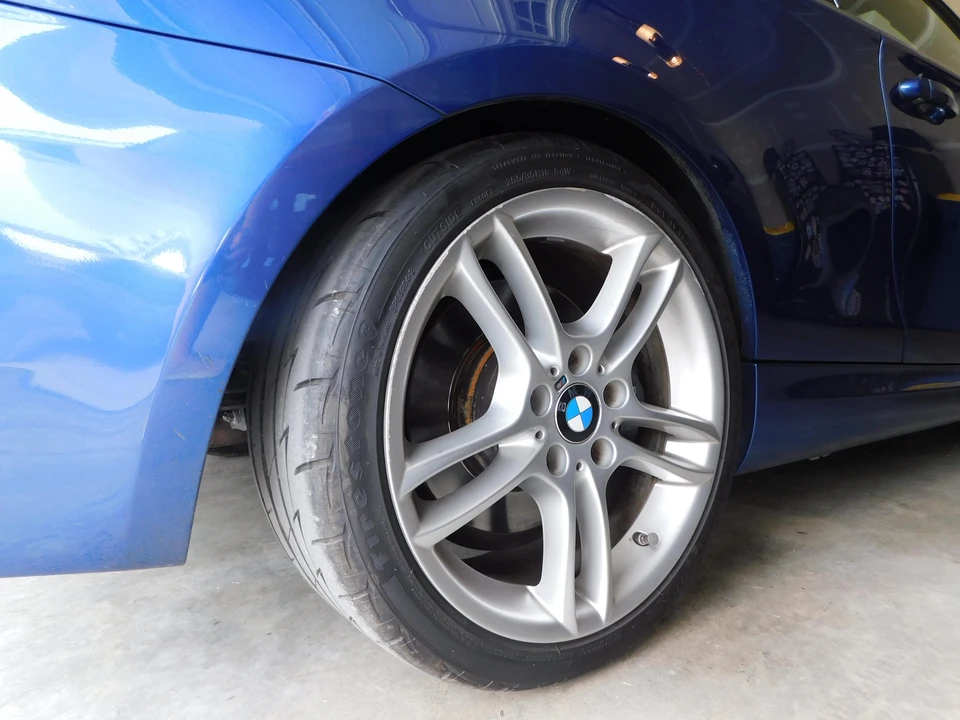 2009 BMW E82 135i & 135is - Image 22 of 24