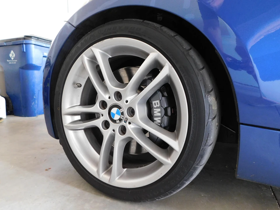 2009 BMW E82 135i & 135is - Image 23 of 24