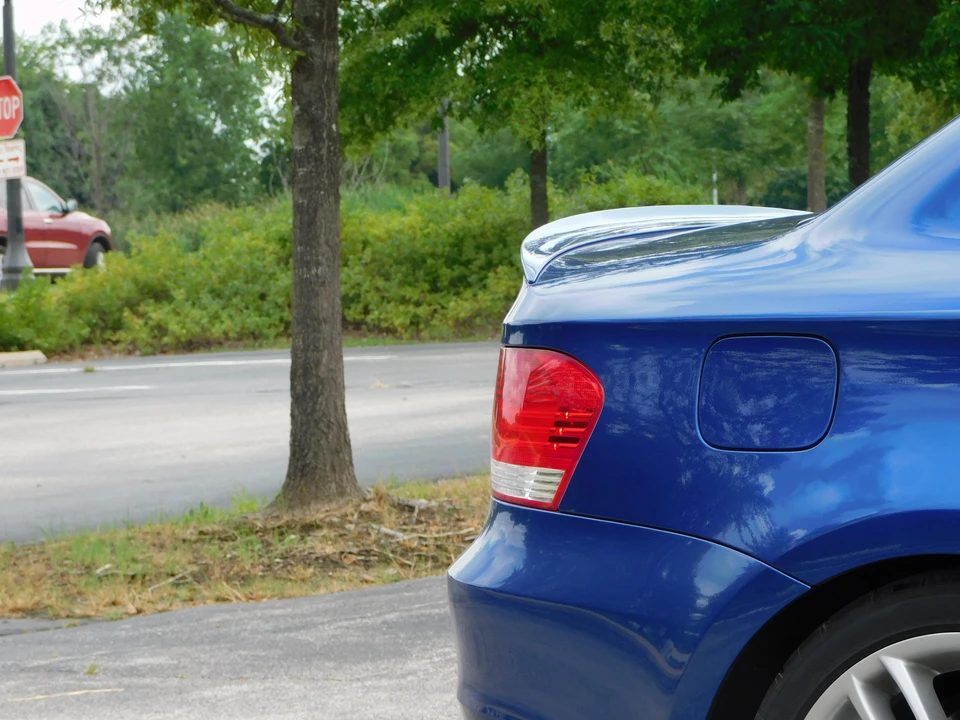 2009 BMW E82 135i & 135is - Image 18 of 24