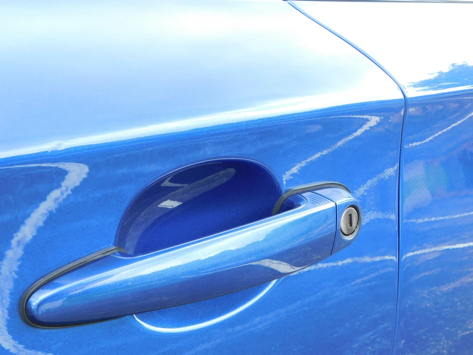 2009 BMW E82 135i & 135is - Image 16 of 24