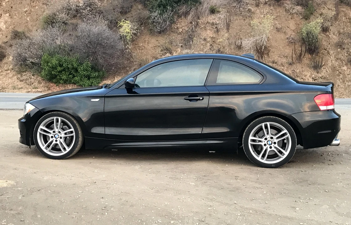 2009 BMW E82 135i & 135is - Image 27 of 31
