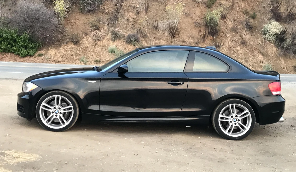 2009 BMW E82 135i & 135is - Image 26 of 31