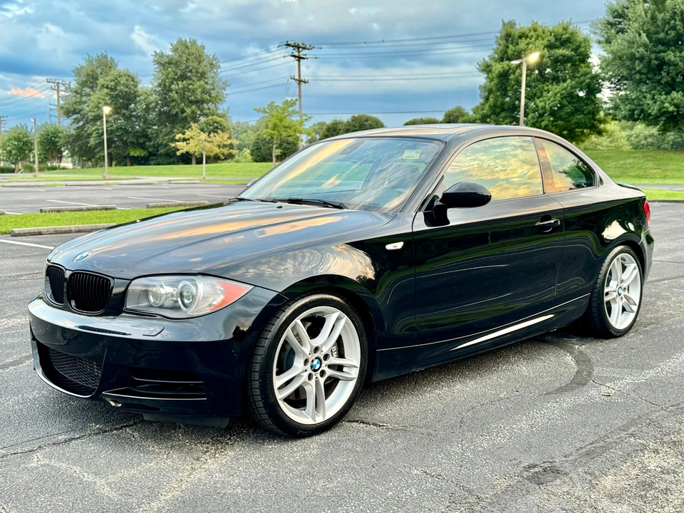 2009 BMW E82 135i & 135is - Image 10 of 31
