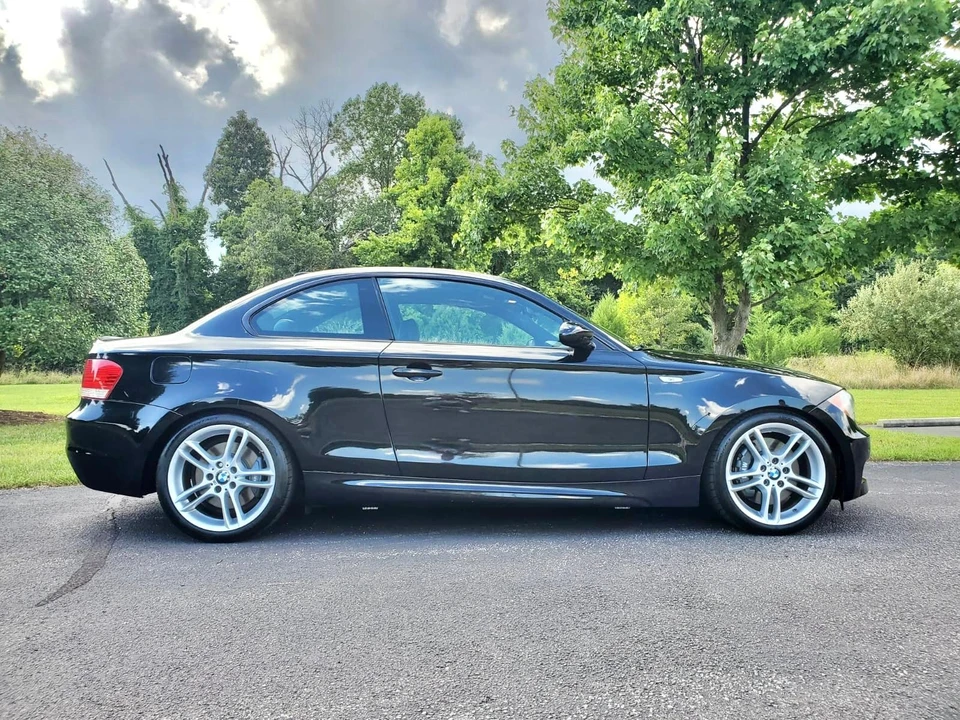 2009 BMW E82 135i & 135is - Image 22 of 31