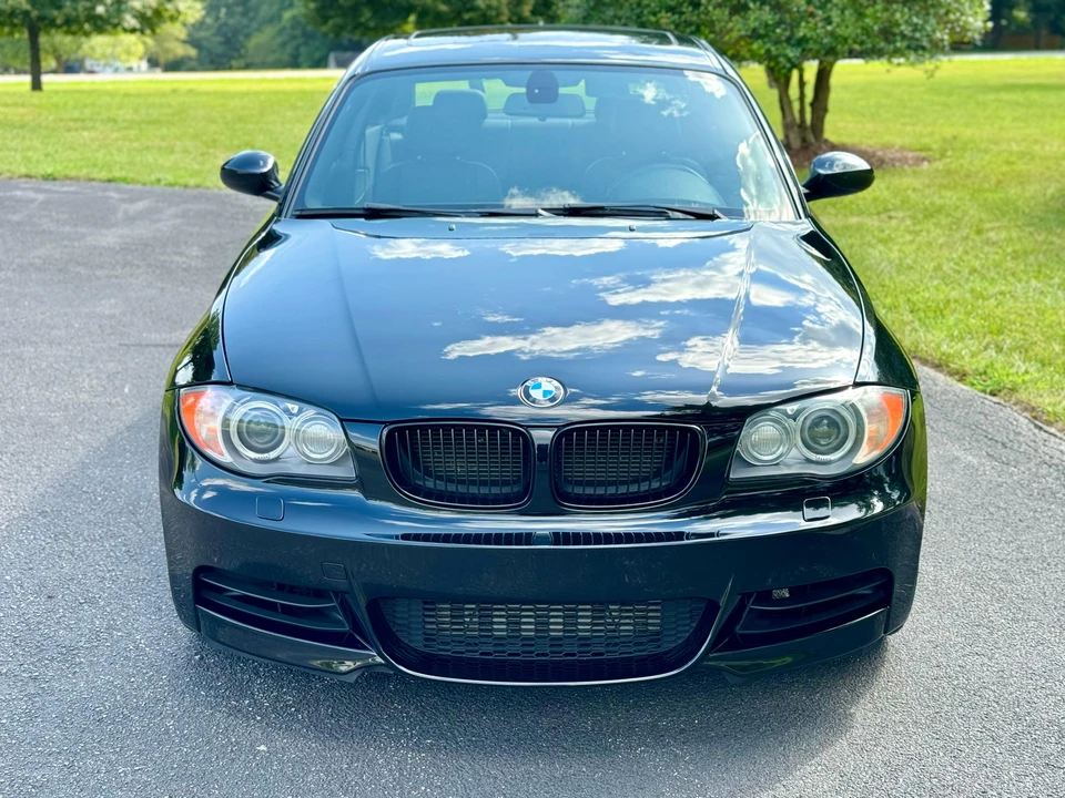 2009 BMW E82 135i & 135is - Image 7 of 31