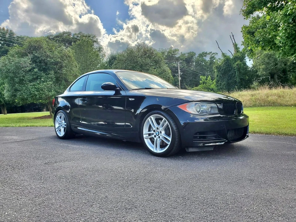 2009 BMW E82 135i & 135is - Image 26 of 31