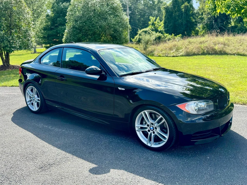 2009 BMW E82 135i & 135is - Image 25 of 31
