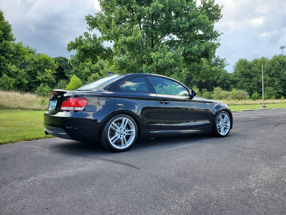 2009 BMW E82 135i & 135is - Image 20 of 31