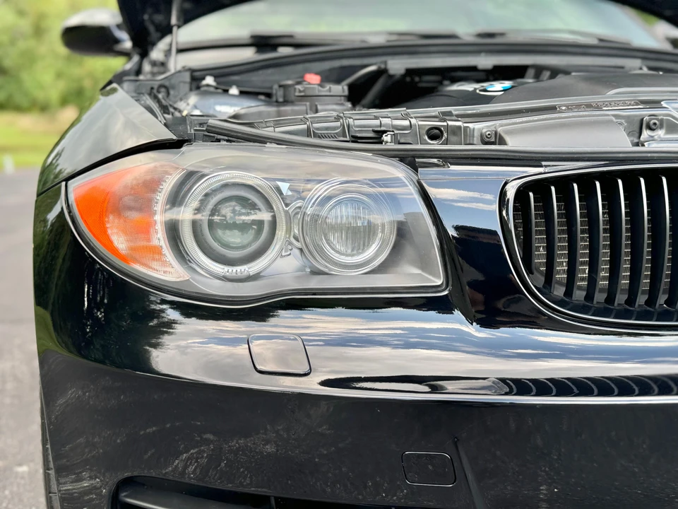 2009 BMW E82 135i & 135is - Image 30 of 31
