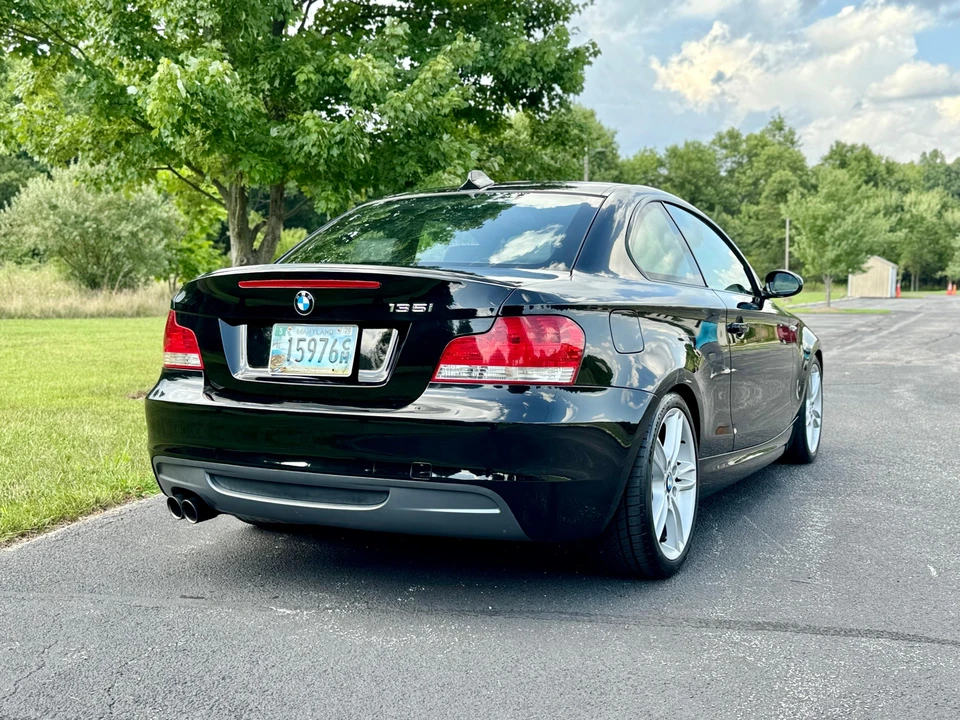 2009 BMW E82 135i & 135is - Image 16 of 31
