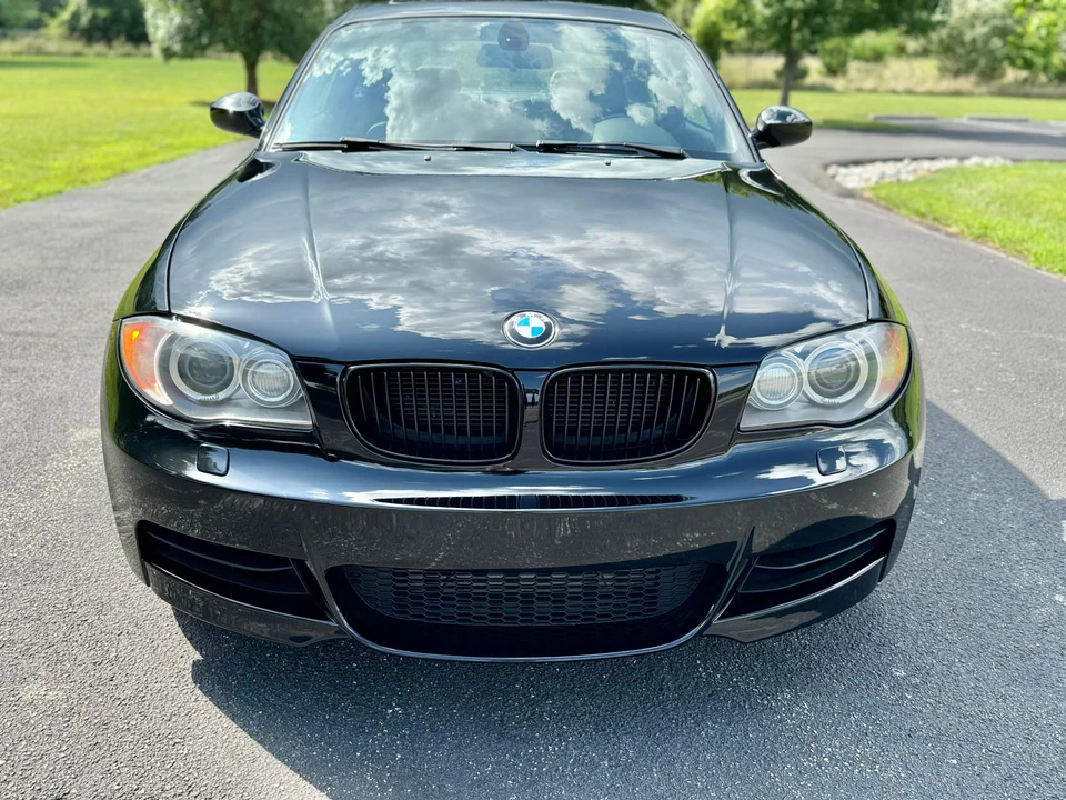 2009 BMW E82 135i & 135is - Image 29 of 31