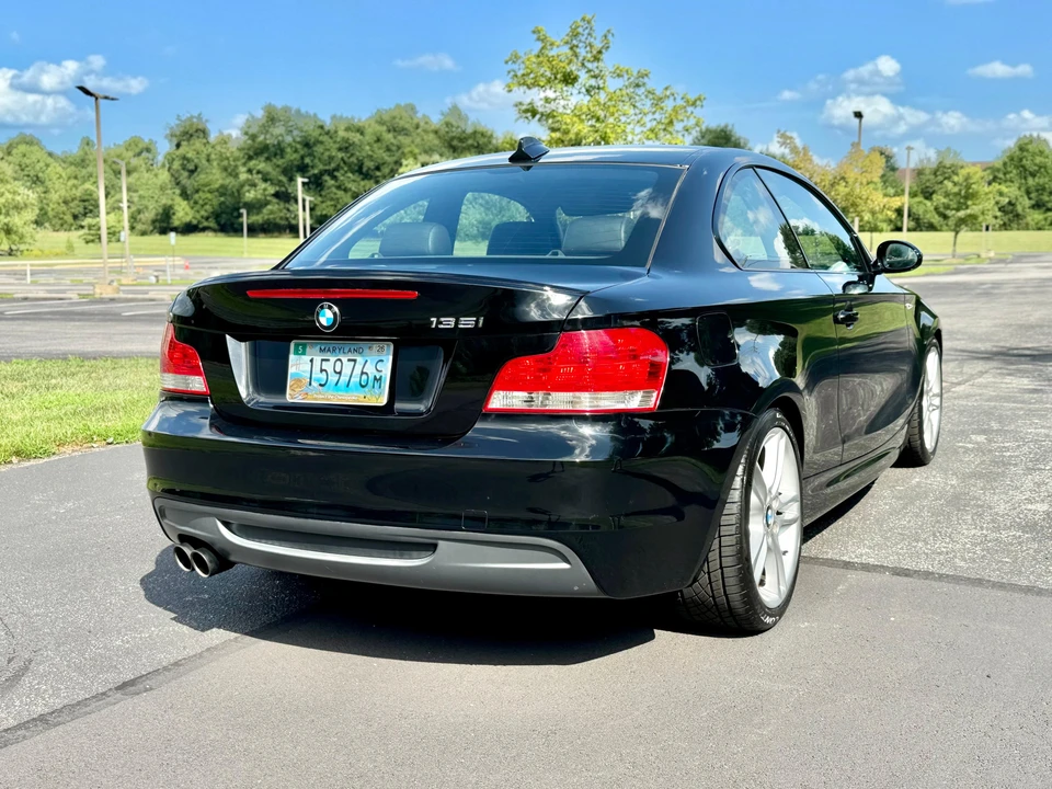 2009 BMW E82 135i & 135is - Image 17 of 31