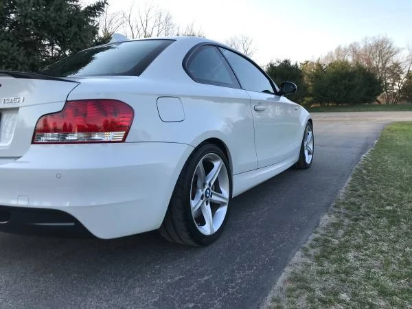 2009 BMW E82 135i & 135is - Image 5 of 10