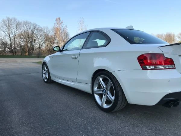2009 BMW E82 135i & 135is - Image 4 of 11