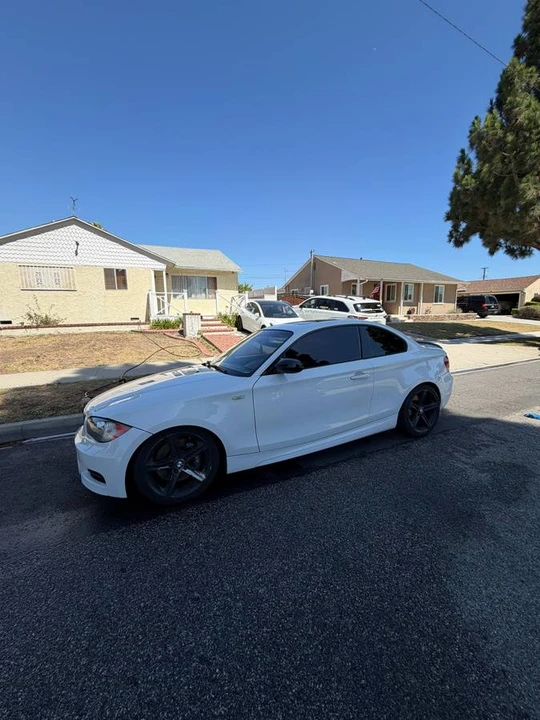 2009 BMW E82 135i & 135is - Image 4 of 15
