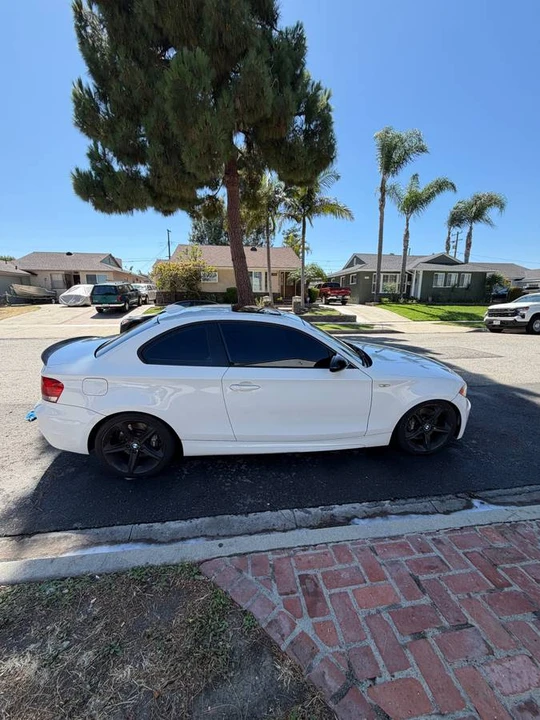 2009 BMW E82 135i & 135is - Image 8 of 15