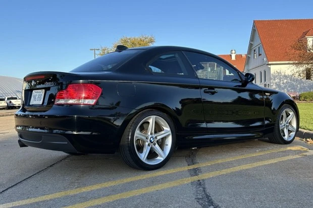 2009 BMW E82 135i & 135is - Image 2 of 7