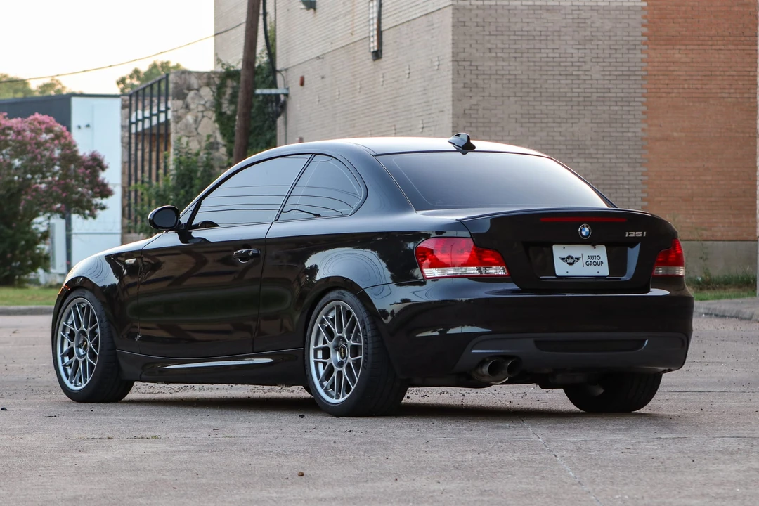 2009 BMW E82 135i & 135is - Image 6 of 31