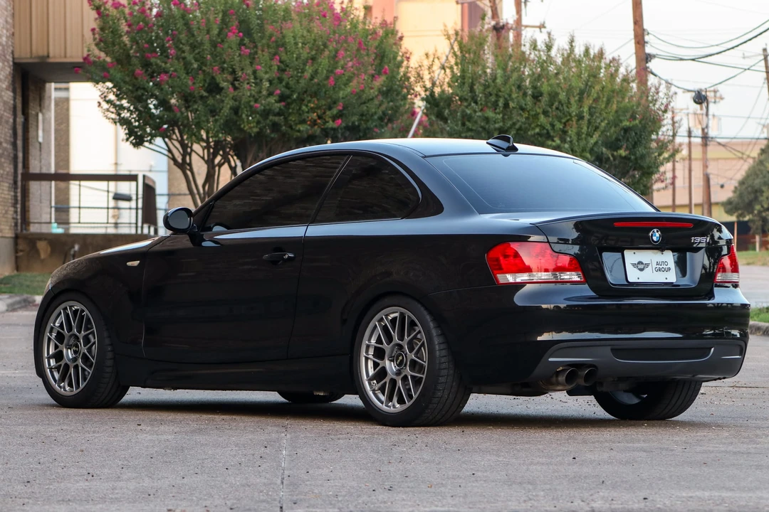2009 BMW E82 135i & 135is - Image 7 of 31