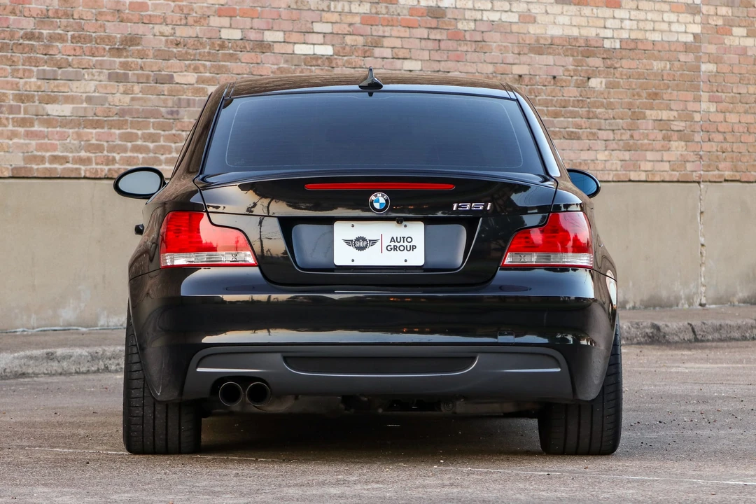 2009 BMW E82 135i & 135is - Image 8 of 31