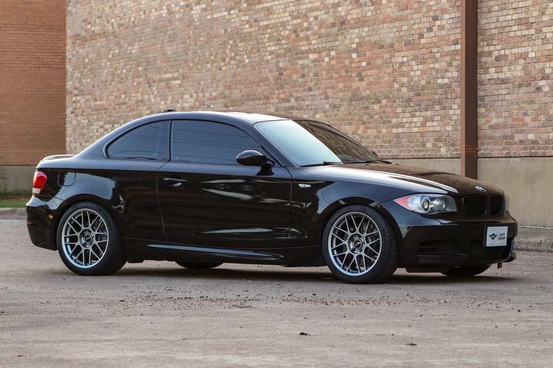 2009 BMW E82 135i & 135is - Image 11 of 31