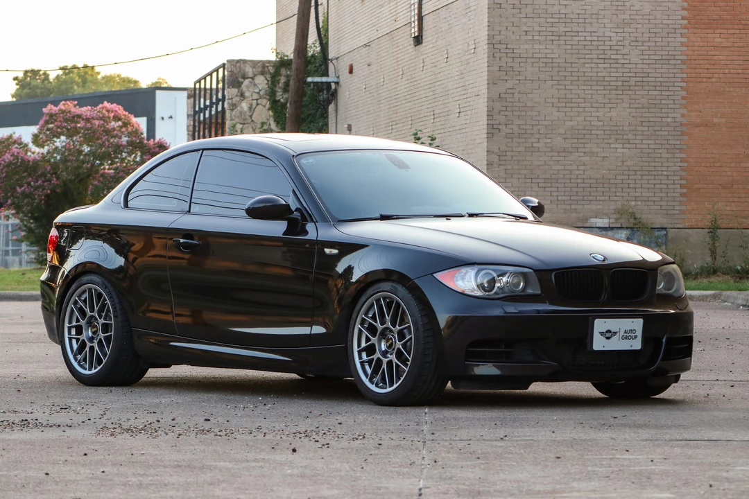 2009 BMW E82 135i & 135is - Image 12 of 31