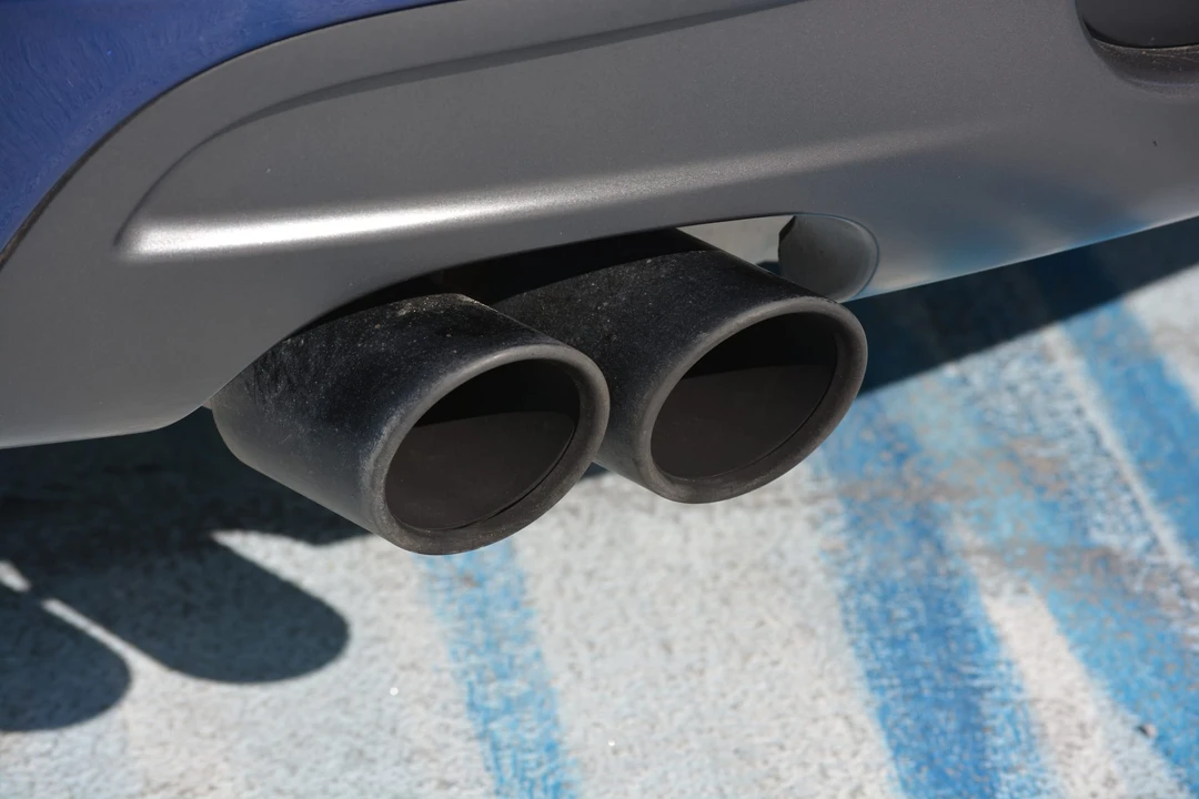 2009 BMW E82 135i & 135is - Image 14 of 31