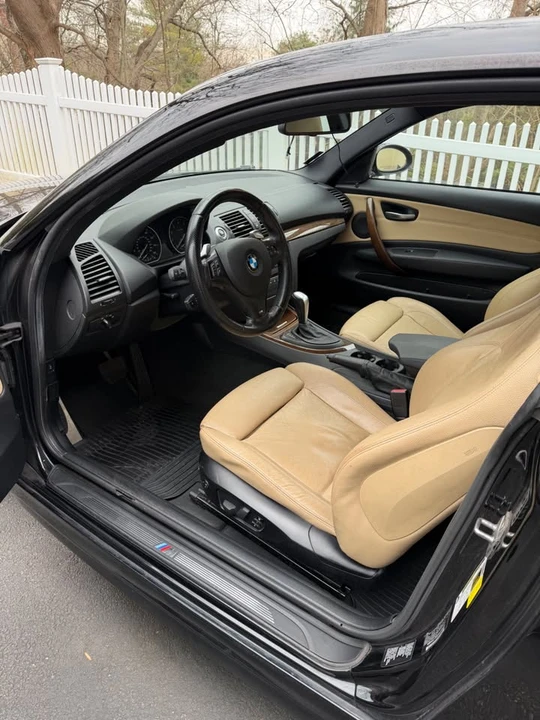 2009 BMW E82 135i & 135is - Image 8 of 20
