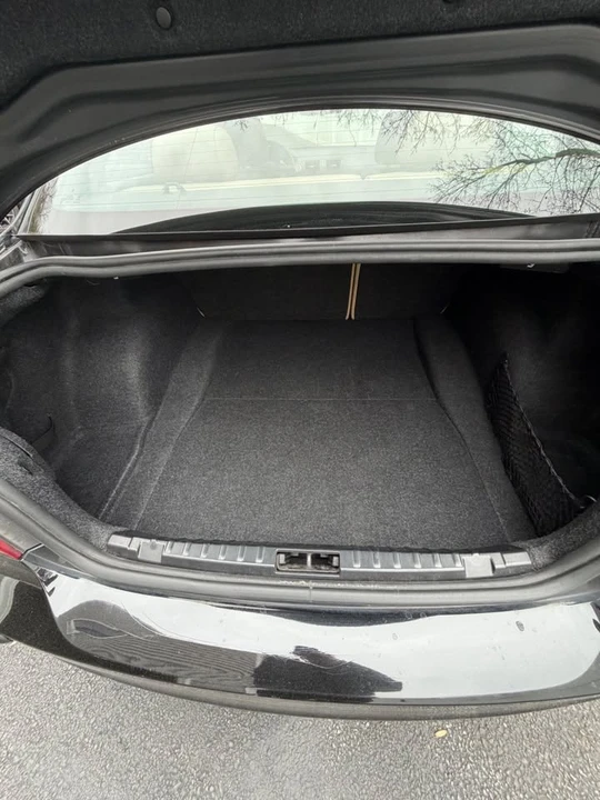 2009 BMW E82 135i & 135is - Image 14 of 20